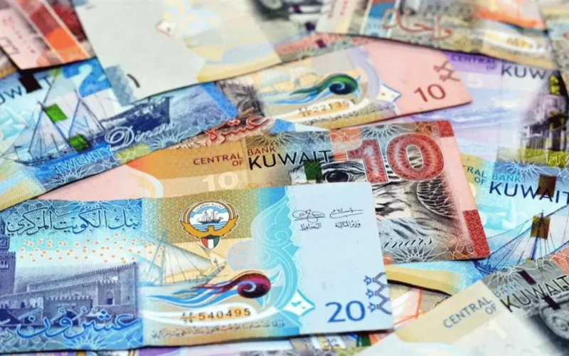 تحرك جديد.. سعر صرف الدينار الكويتي أمام الجنيه في تعاملات الخميس بمصر